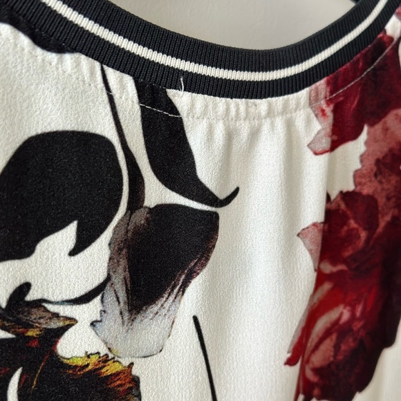Beautiful floral blouse by Tristan - Picture 3 of 4